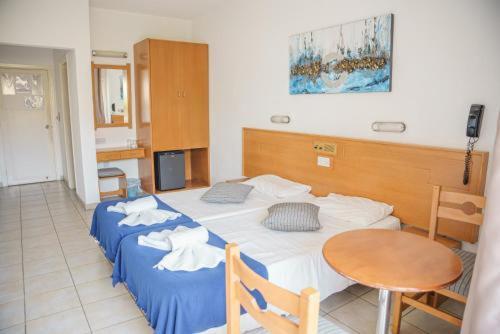 Hotel Cornelia Center